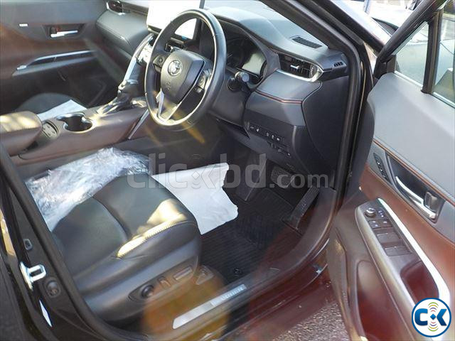 TOYOTA HARRIER Z LEATHER PACKAGE NON HYBRID 2020 MODEL | ClickBD image 4
