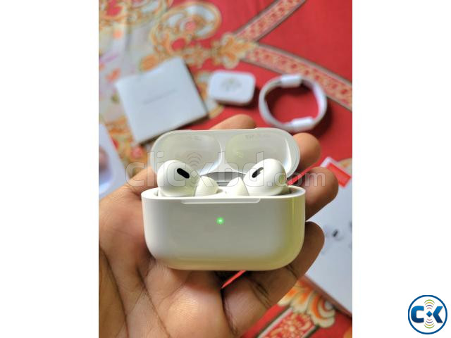 Apple Airpod Pro 2nd Gen with ANC Dubai large image 2