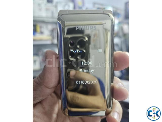 Philips E218L Folding Mobile Phone Dual Display Gold | ClickBD image 5
