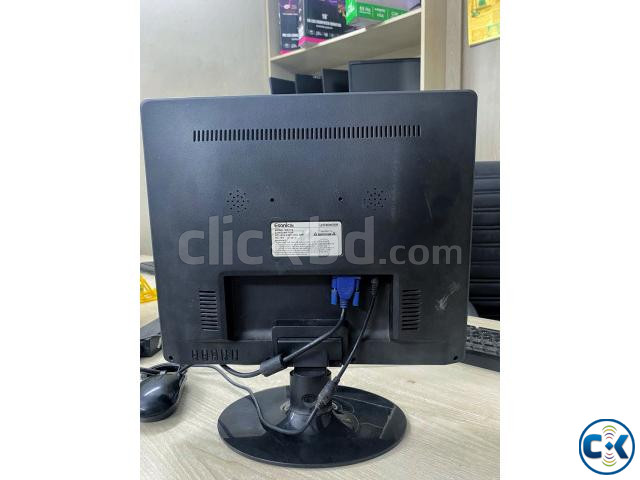 Esonic 17 LED Monitor HD Square Display large image 2
