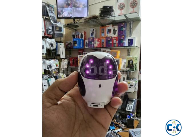 V380 Battery Wifi Camera 2MP Camera Night Vision large image 2