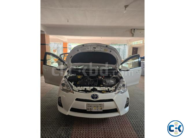 Toyata Aqua 2015 Japan Family Used Car large image 2