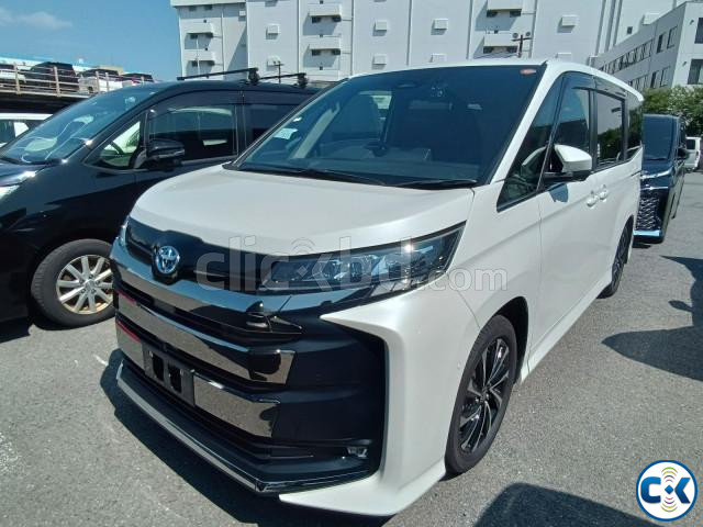 Toyota Noah 2025 large image 1