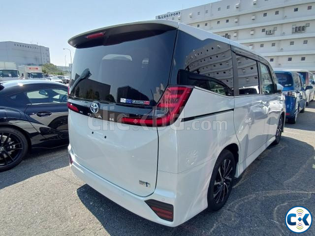 Toyota Noah 2025 large image 3