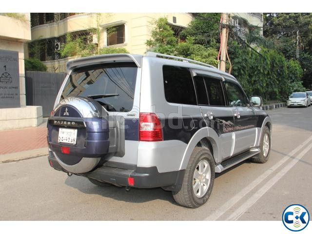 Mitsubishi Pajero Exceed V93 Rock Ford Sound System 2006 large image 1