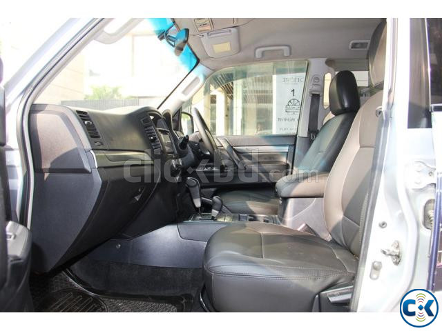 Mitsubishi Pajero Exceed V93 Rock Ford Sound System 2006 large image 3