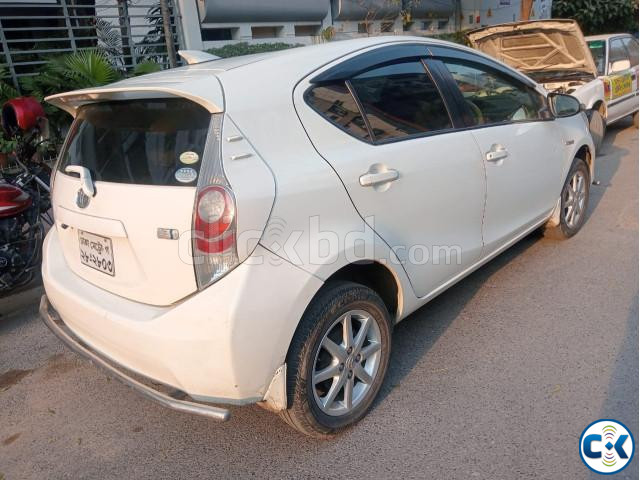 oyota Aqua 2012 Hybrid Premium Condition Car for Sale large image 4