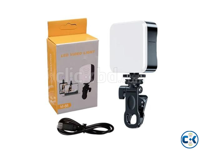 M88 Handheld LED Video Light Rechargable large image 4