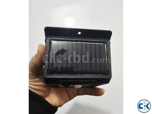Solar Powered Motion Sensor Outdoor Light 30 LED Waterproof large image 2