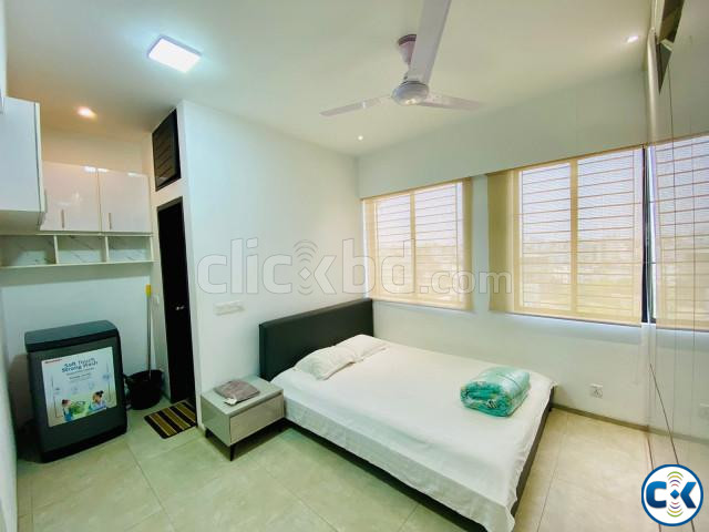 Modern Furnished 2-Bed Apartment Rent in Baridhara Dhaka large image 1