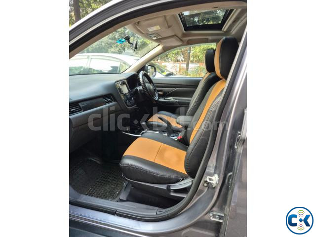 Mitsubishi Outlander New Shape 2017 large image 1