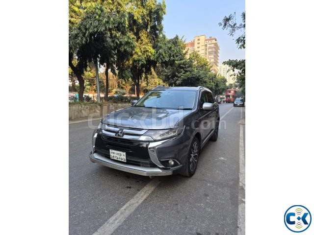 Mitsubishi Outlander New Shape 2017 large image 4