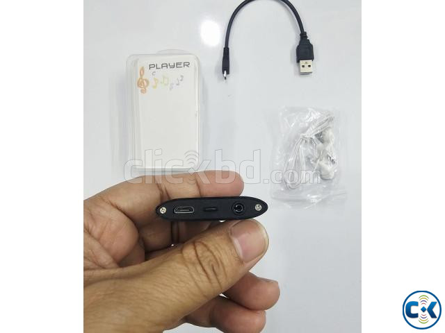 AR18 Bluetooth Mp3 Mp4 Player FM Radio Black large image 4