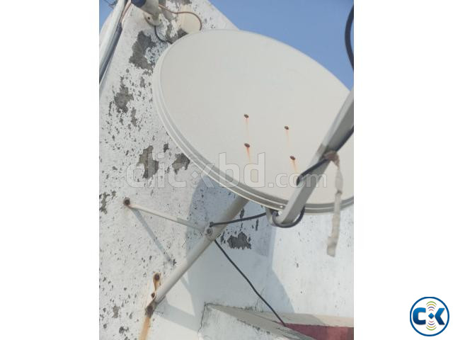 Akash Dish with LNB ভালো কন্ডিশন large image 1