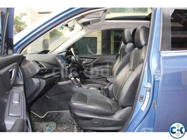 Subaru Forester 2019 Premium Blue Fully Loaded large image 1