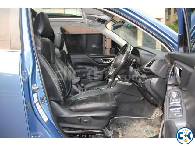 Subaru Forester 2019 Premium Blue Fully Loaded large image 3