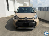 Toyota Sienta 2023