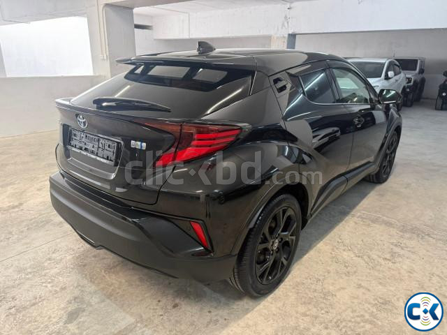 Toyota C-HR 2022 price in Bangladesh | ClickBD image 2