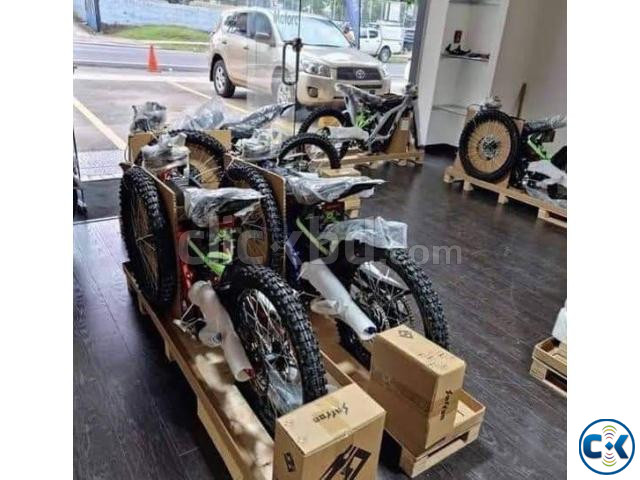 Surron Ultra Bee is a lightweight 74V electric dirt bike | ClickBD image 3
