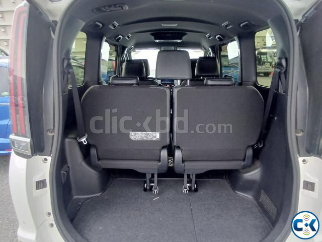 Toyota Noah 1.8 FWD Hybrid 7 Seater 2021 Pearl | ClickBD image 3