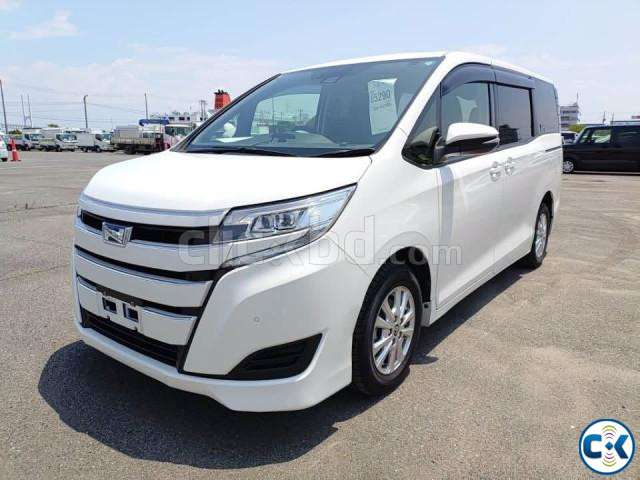 Toyota Noah 1.8 FWD Hybrid 7 Seater 2021 Pearl | ClickBD image 4