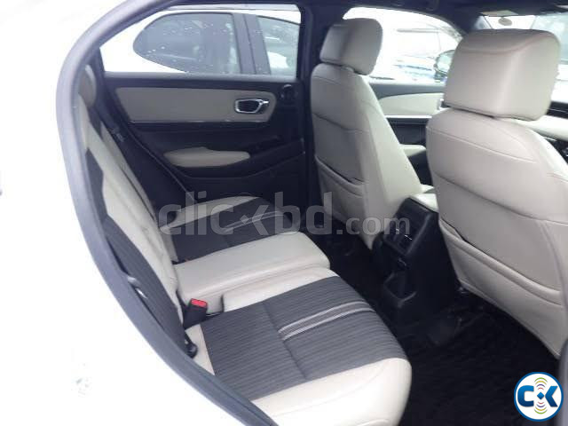 Honda Vezel 2024 Pearl price in Bangladesh | ClickBD image 4