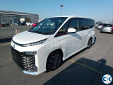Toyota Voxy 2024 Pearl Premium Highlight Features