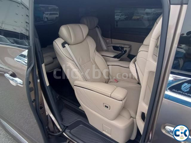 TOYOTA ALPHARD EXECUTIVE LOUNGE 2024 price in Bangladesh | ClickBD image 5