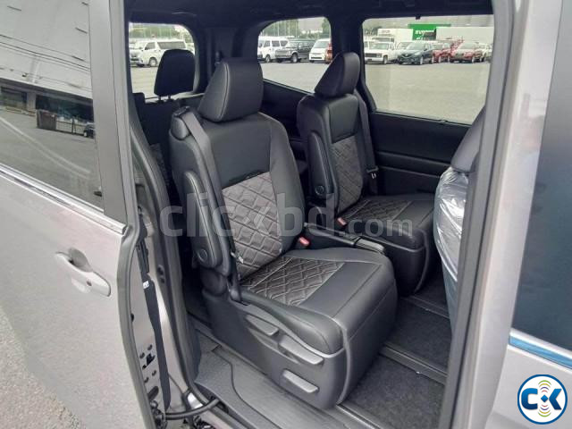 TOYOTA VOXY S-Z HYBRID BRAND NEW price in Bangladesh | ClickBD image 5