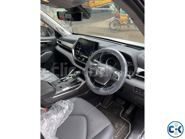 Toyota Highlander 2022 price in Bangladesh | ClickBD image 3