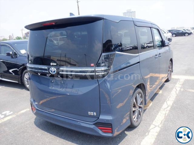 Toyota Voxy 2022 price in Bangladesh | ClickBD image 2