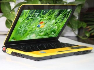 Mak Notebook with 2GB RAM 320GB HDD