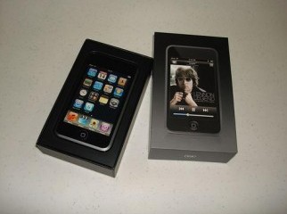 Apple Ipod Touch 1st gen 8gb boxed Apple Ipod Touch 1st gen 8gb boxed
