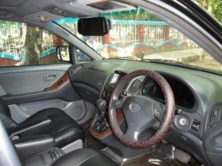 Metalic Black Lexus Harrier for sale Metalic Black Lexus Harrier for sale