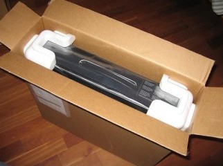 The new MacBook 2.4GHz 250GB 2011