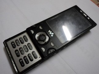 New Condition Sony Ericson w995 New Condition Sony Ericson w995