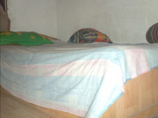 SEMI DOUBLE BOX BED------AT CHEAP PRICE WITH JAJIM