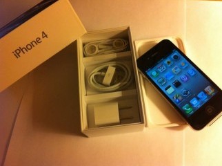Apple iPhone 4 32GB Black Unlocked