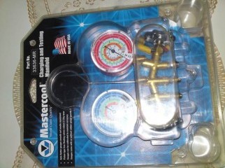 CAR A C GAS CHARGE PRESSUE GAUGE