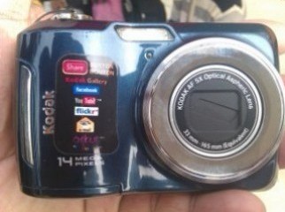Kodak EasyShare C195 Digital Camera brand new from canada