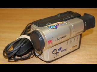 Samsung cam recorder Hi8. URGENT SELL