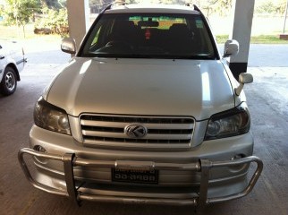 Toyota Kluger 2004
