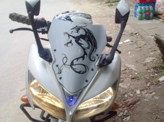 YAMAHA FAZER WHITE LIMITED EDITION