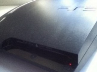 Playstation 3 PS3 Slim 160GB Uncharted 2 included