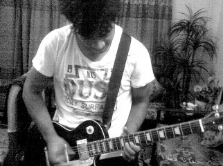 TGM Les Paul 1 week used