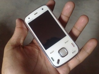 Nokia N86 8MP 8gb in ARGENT SELL Nokia N86 8MP 8gb in ARGENT SELL