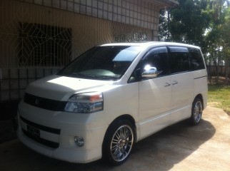 TOYOTA VOXY TOYOTA VOXY