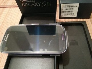 Samsung I9300 Galaxy S III 16GB unlocked Samsung I9300 Galaxy S III 16GB unlocked
