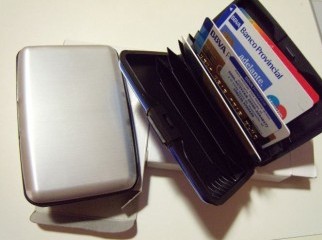 ALUMA wallet as u seen on tv