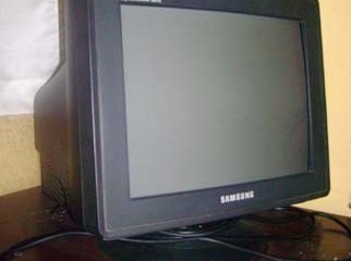 SAMSUNG Syncmaster 591s
